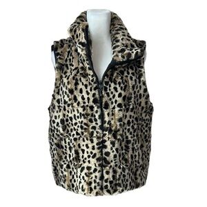 New Without Tags Reversible Animal Print Leopard Faux Fur Zip Vest